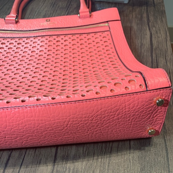 Kate Spade Tote - Picture 2 of 5